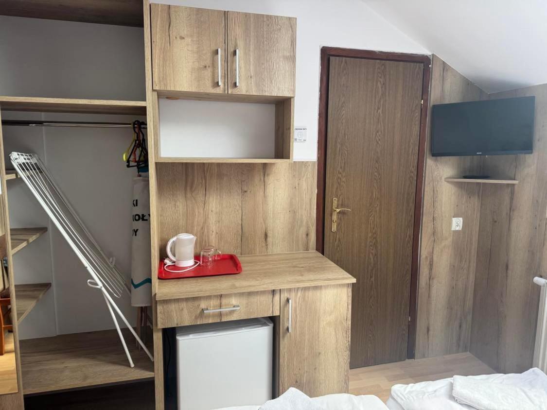 Pokoje Goscinne Przemyk Rewa Extérieur photo